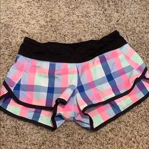 Lululemon plaid athletic shorts size 2